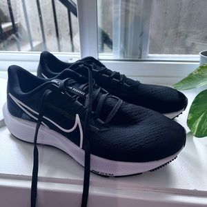 Nike - Women’s Shoes - Air Zoom Pegasus 38